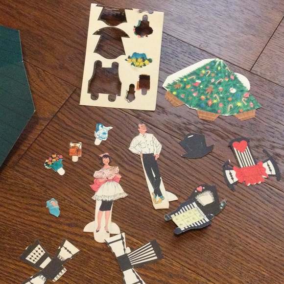 Bundle of 3 vintage Hallmark pop up books. - Picture 7 of 16